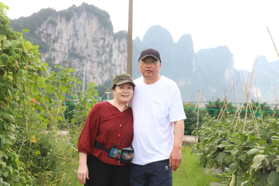 有強(qiáng)直性脊柱炎和老慢支的我在爸媽在線身心同調(diào)的變化