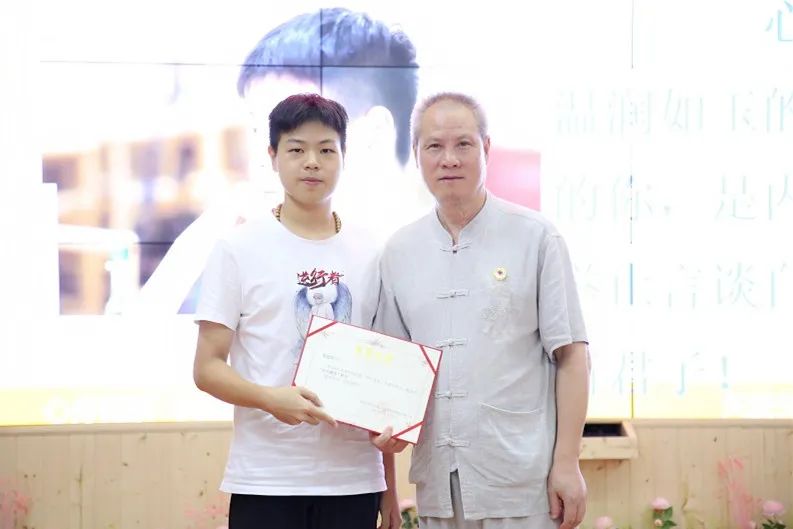 我為什么活著？爸媽在線給了我更多的思考！