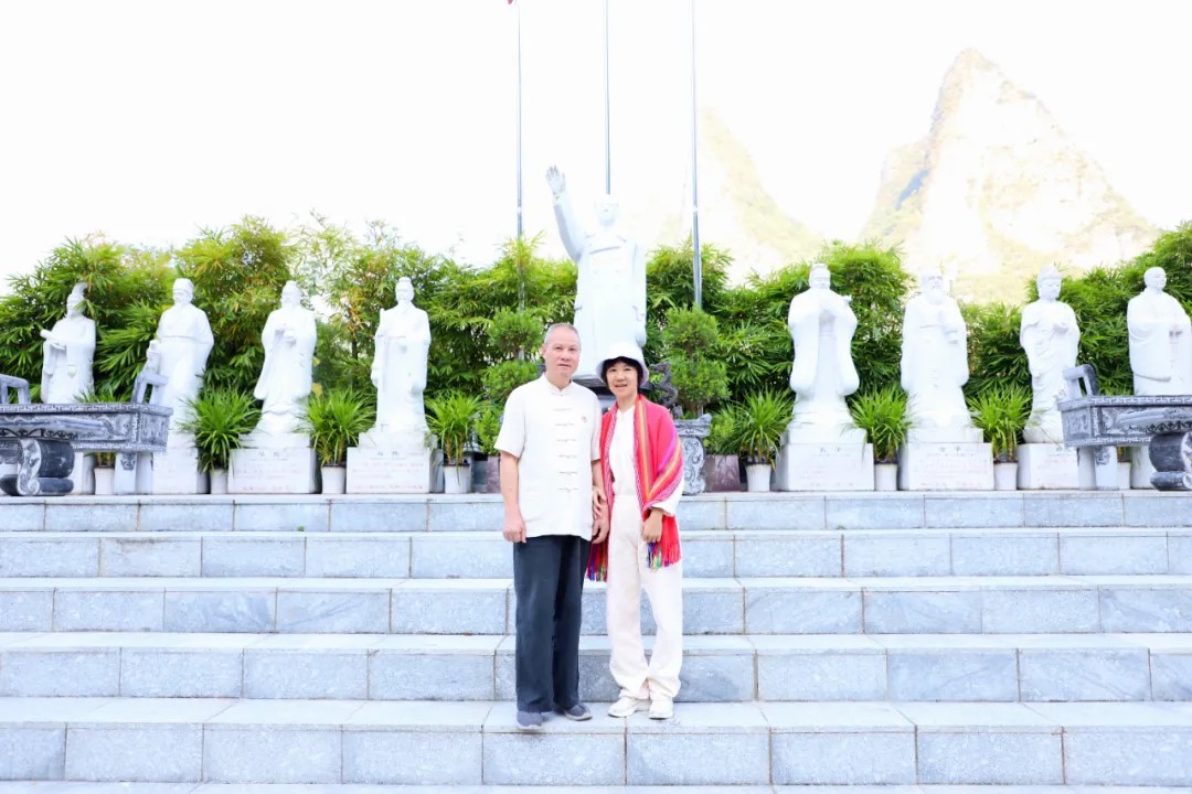 1728950749801573.jpg 1728950749801573.jpg