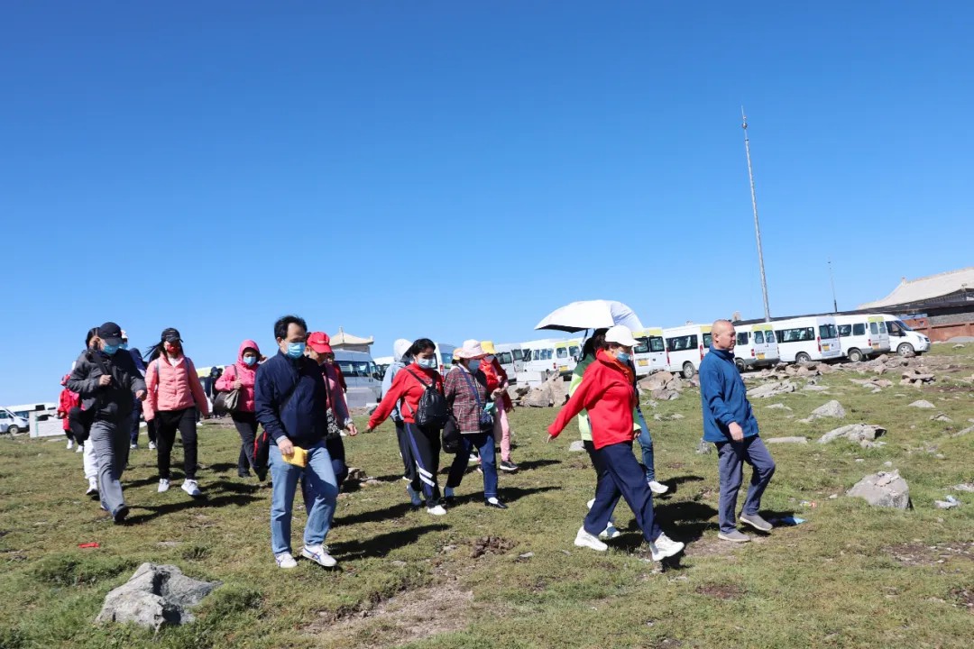 1729329945656582.jpg 1729329945656582.jpg