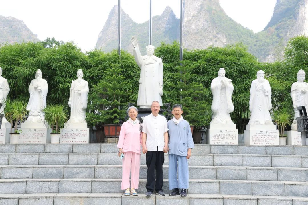 1749519454565781.jpg 1749519454565781.jpg